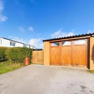 Spacious, Self-contained, 1 Bedroomed Annex Holiday home