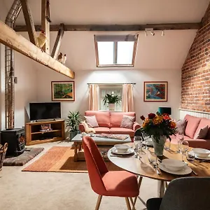The Old Dairy, Heritage Escapes, Field House Farm Holiday home